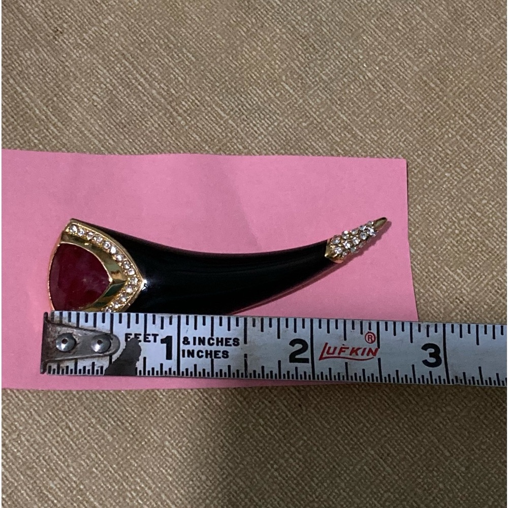 Christian Dior vintage black enamel faux tourmaline 18kt gold-plated brooch 3” - Picture 7 of 9